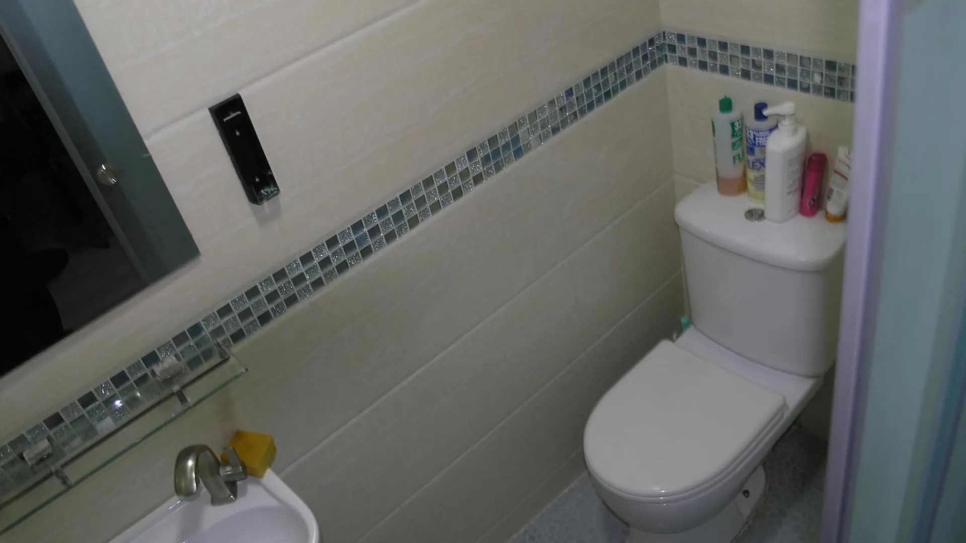 Majestic 7 Guesthouse Kowloon  Guest house Kowloon (Hong Kong)