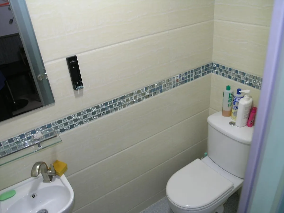 Majestic 7 Guesthouse Kowloon  Guest house Kowloon (Hong Kong)