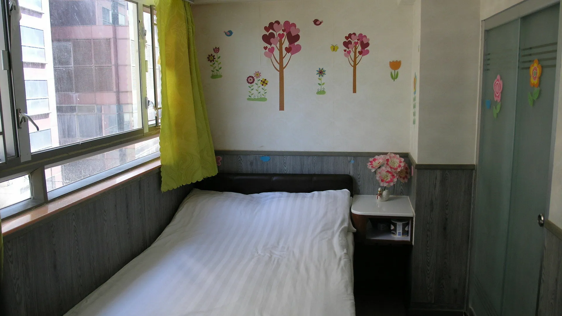 Majestic 7 Guesthouse Kowloon